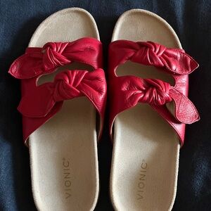 Vionic Women's Bold Red Knotted Sandals